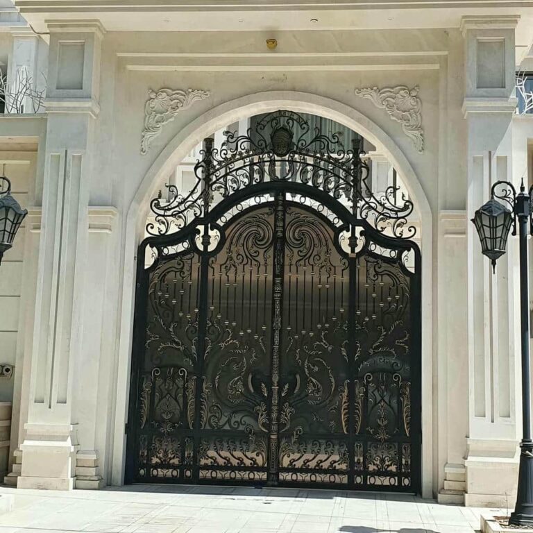 طراحی و ساخت درب پارکینگ