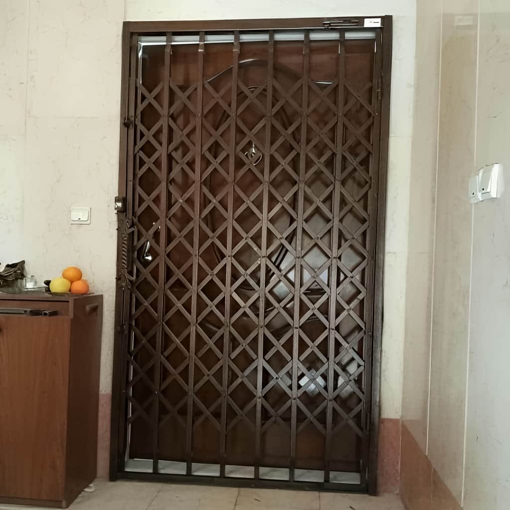 درب آکاردئونی سنگین و مقاوم برای محیط صنعتی