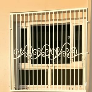 حفاظ پنجره مدل گل نیلوفری