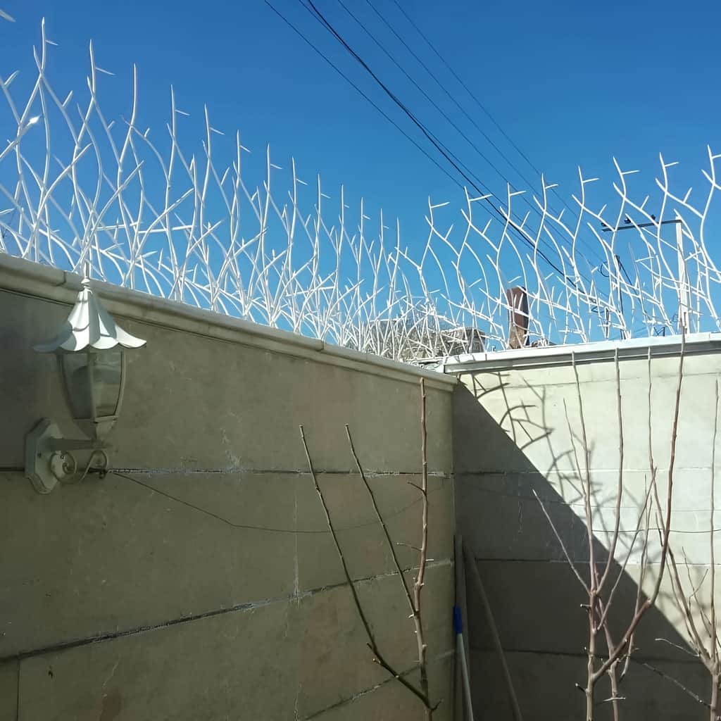 حفاظ فلزی با رنگ یکنواخت و پوشش بادوام