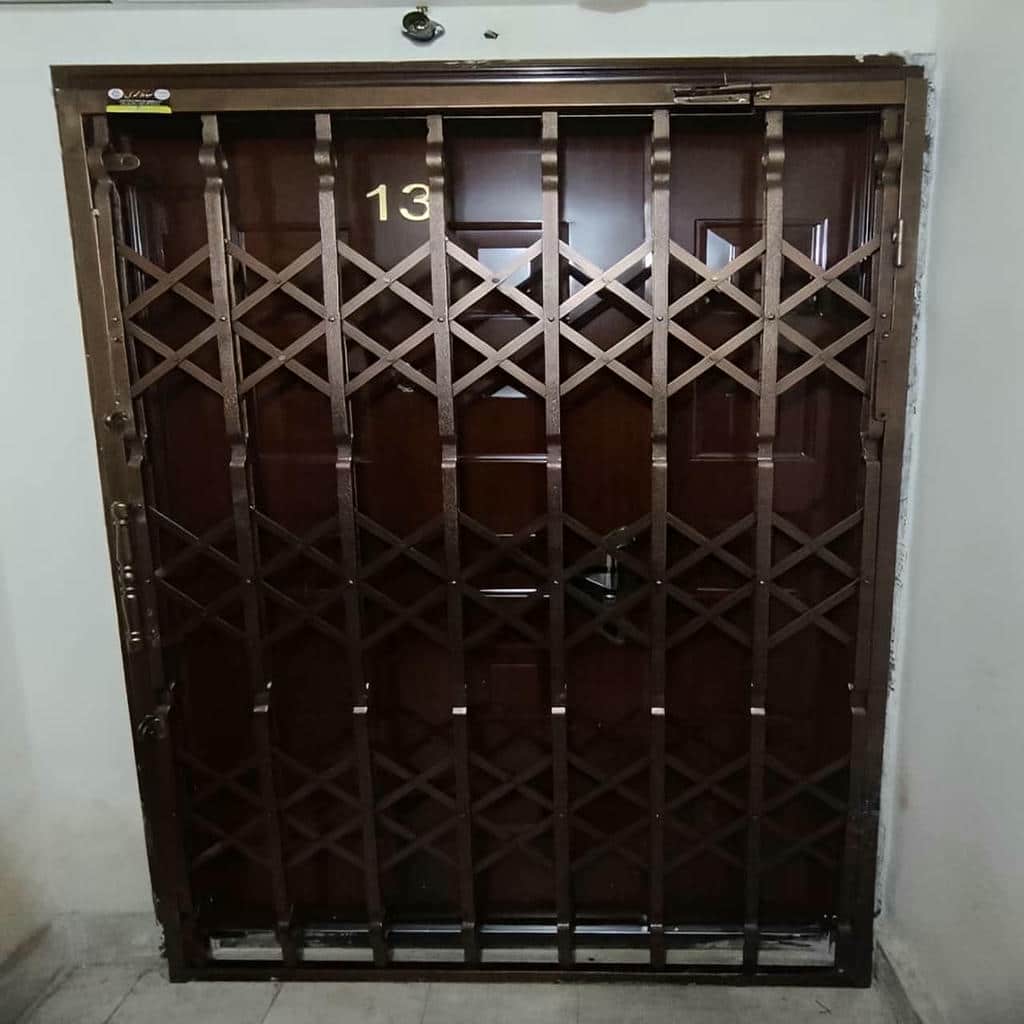 کارخانه درب حفاظ آکاردئونی رنگ آمیزی باکیفیت در چالوس