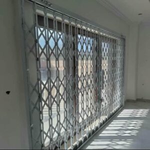 درب حفاظ آکاردئونی در پردیس