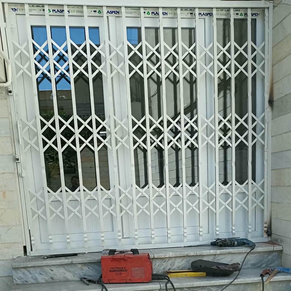 فروش درب حفاظ آکاردئونی ریلی تاشو در سیرجان