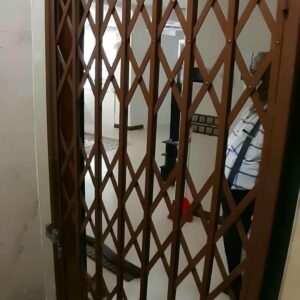 درب حفاظ آکاردئونی در پرند