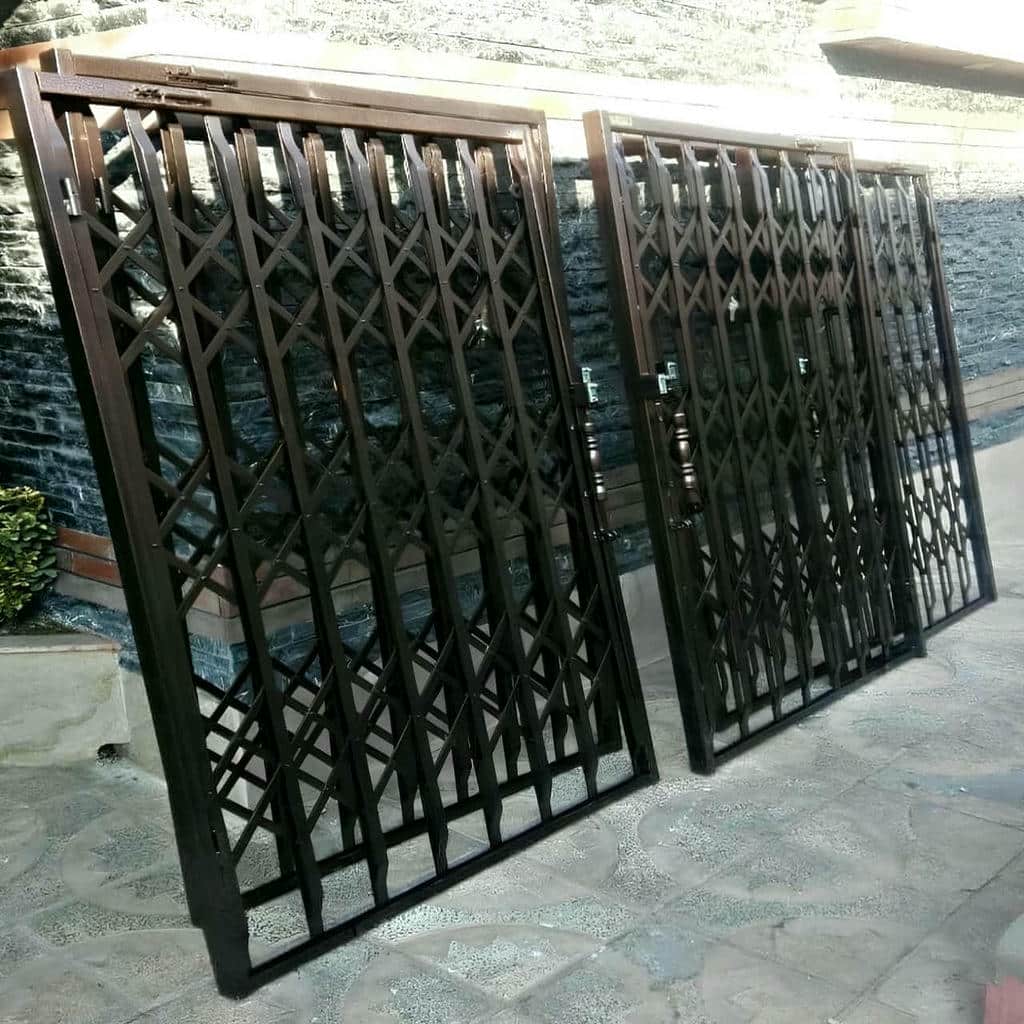 کارخانه درب حفاظ آکاردئونی حرکت نرم در بندرعباس