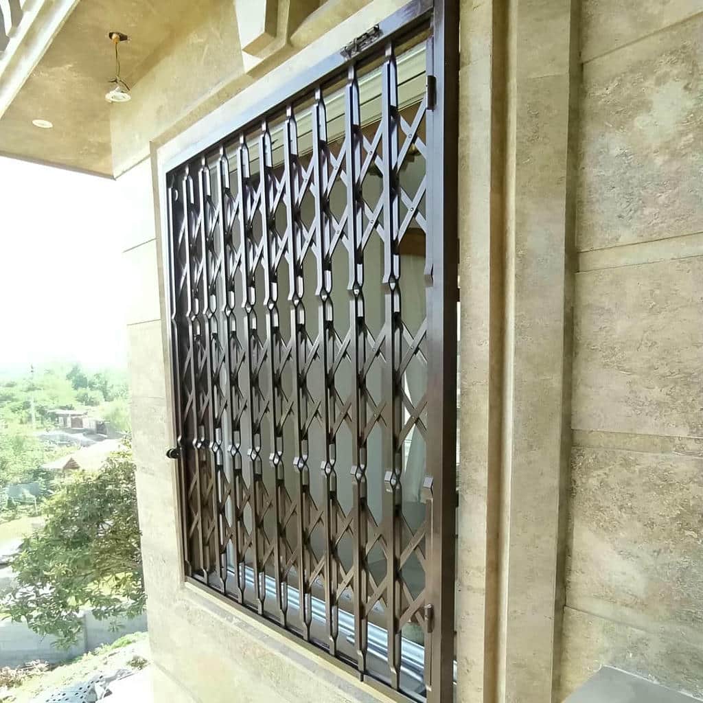 فروش درب حفاظ آکاردئونی آهنی در خرم آباد