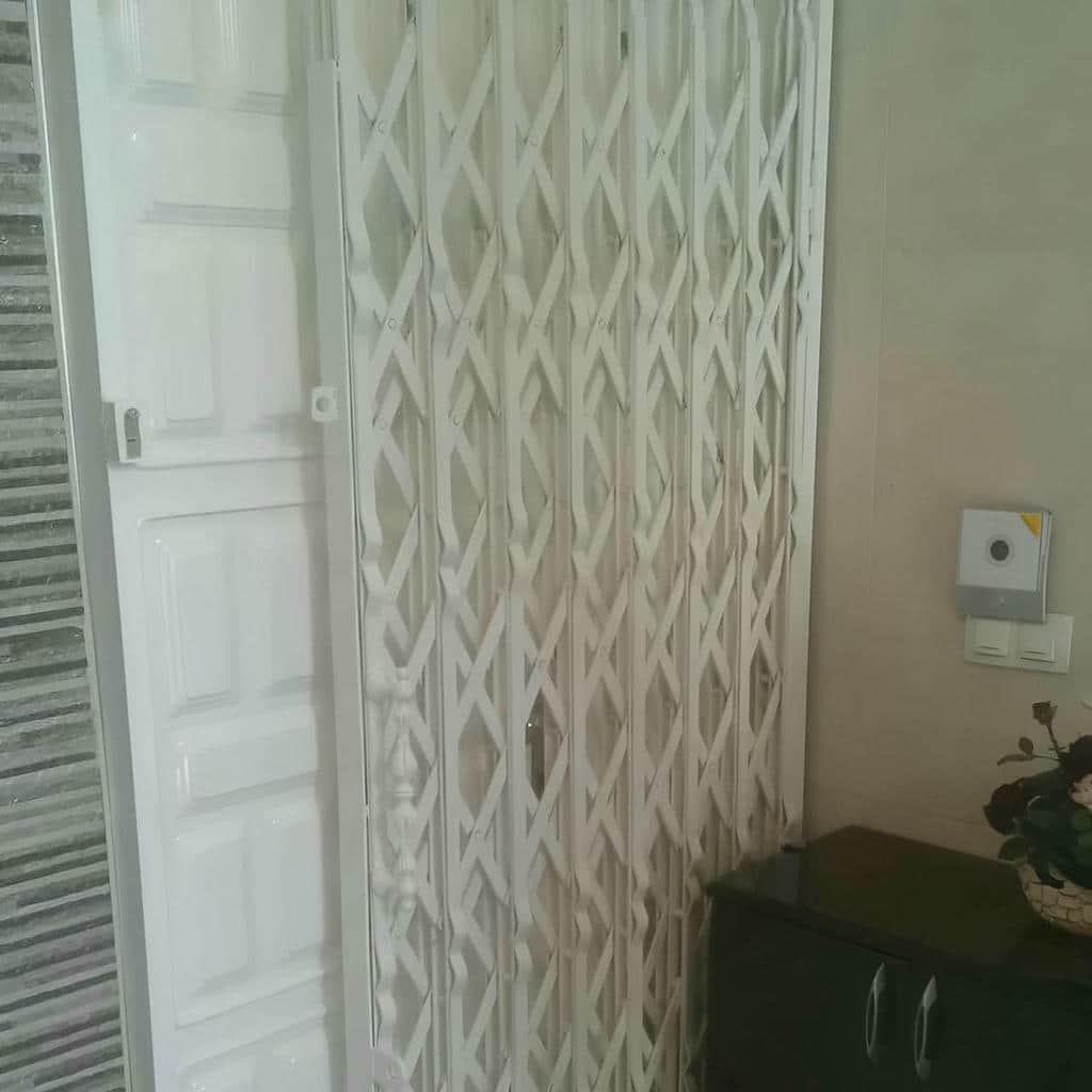 خرید درب حفاظ آکاردئونی ضدسرقت در ساوه