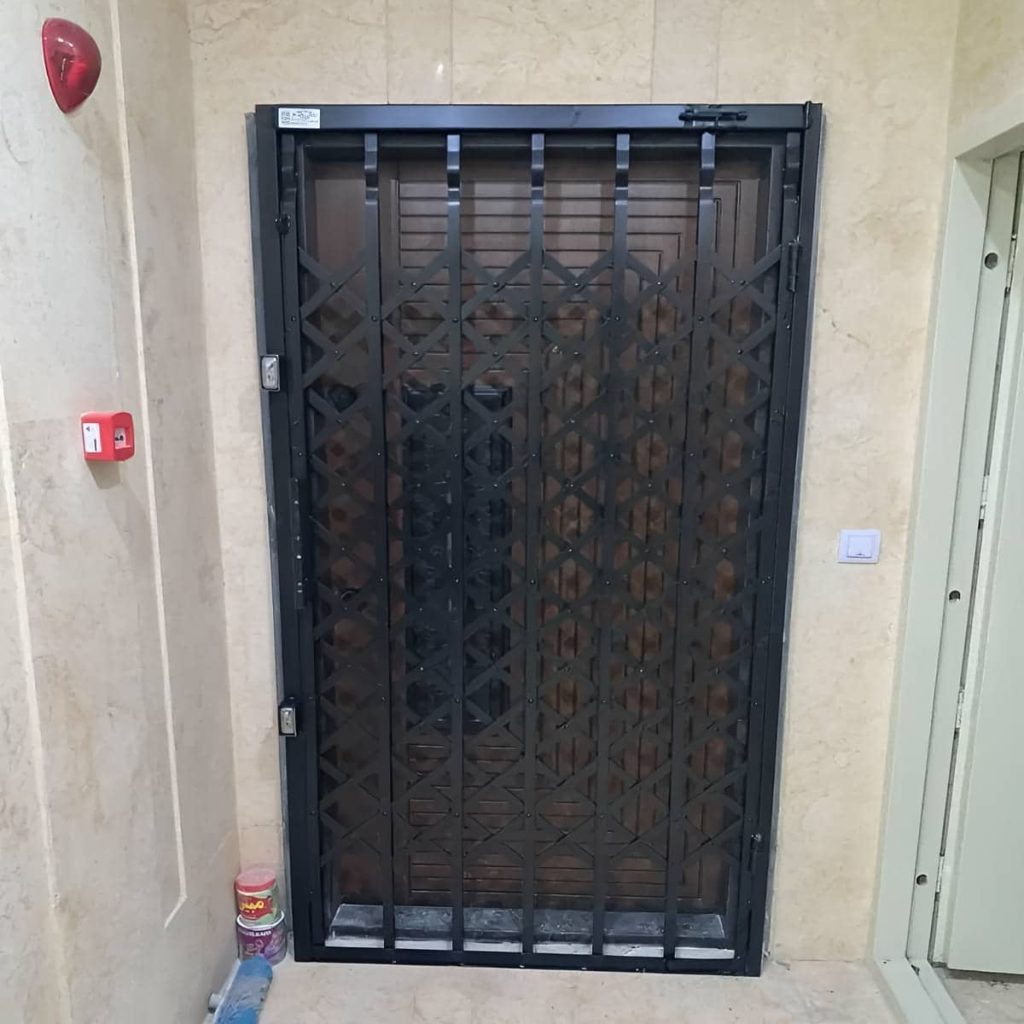 کارخانه درب حفاظ آکاردئونی رنگ آمیزی باکیفیت در اهواز