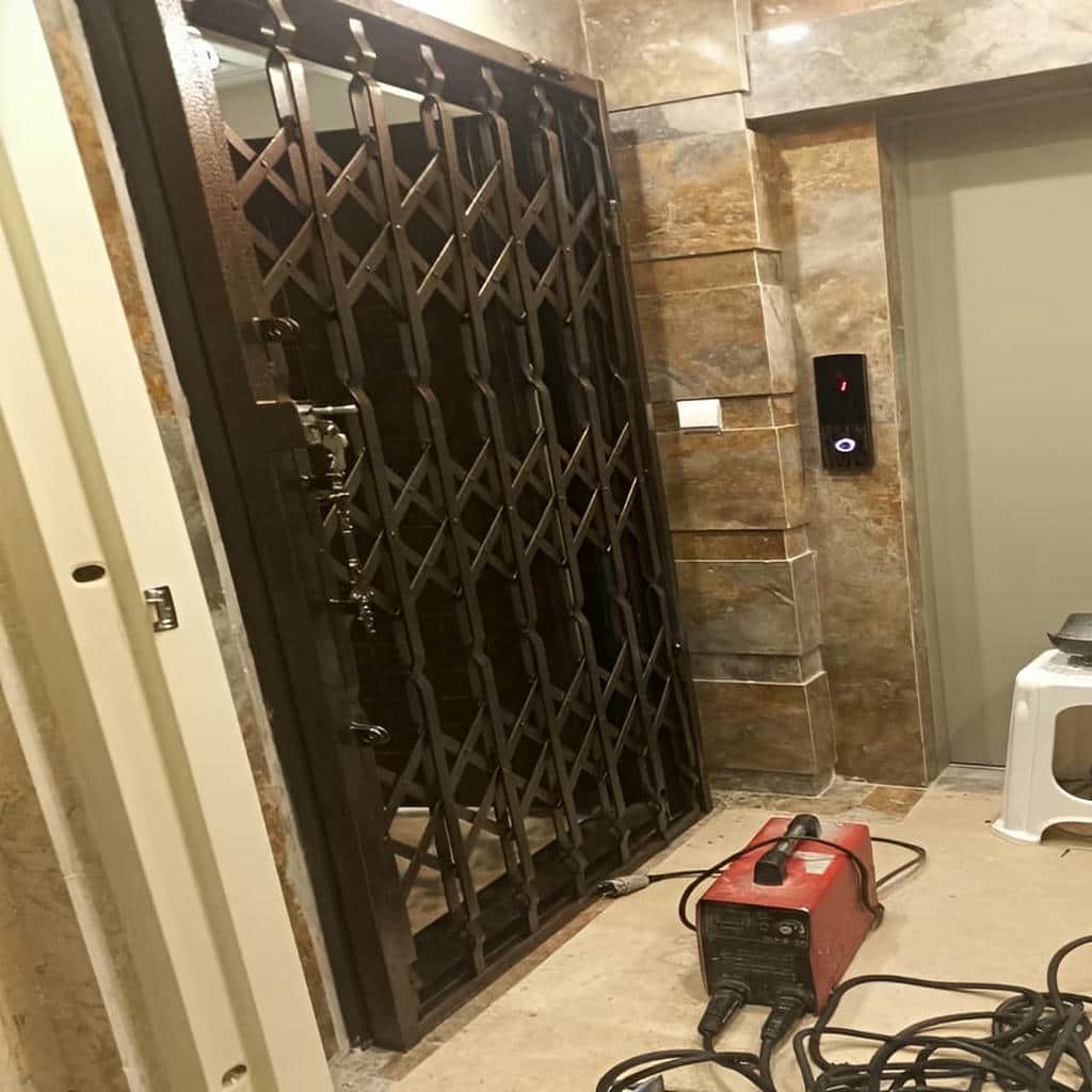 فروش درب حفاظ آکاردئونی ریل روان در بجنورد