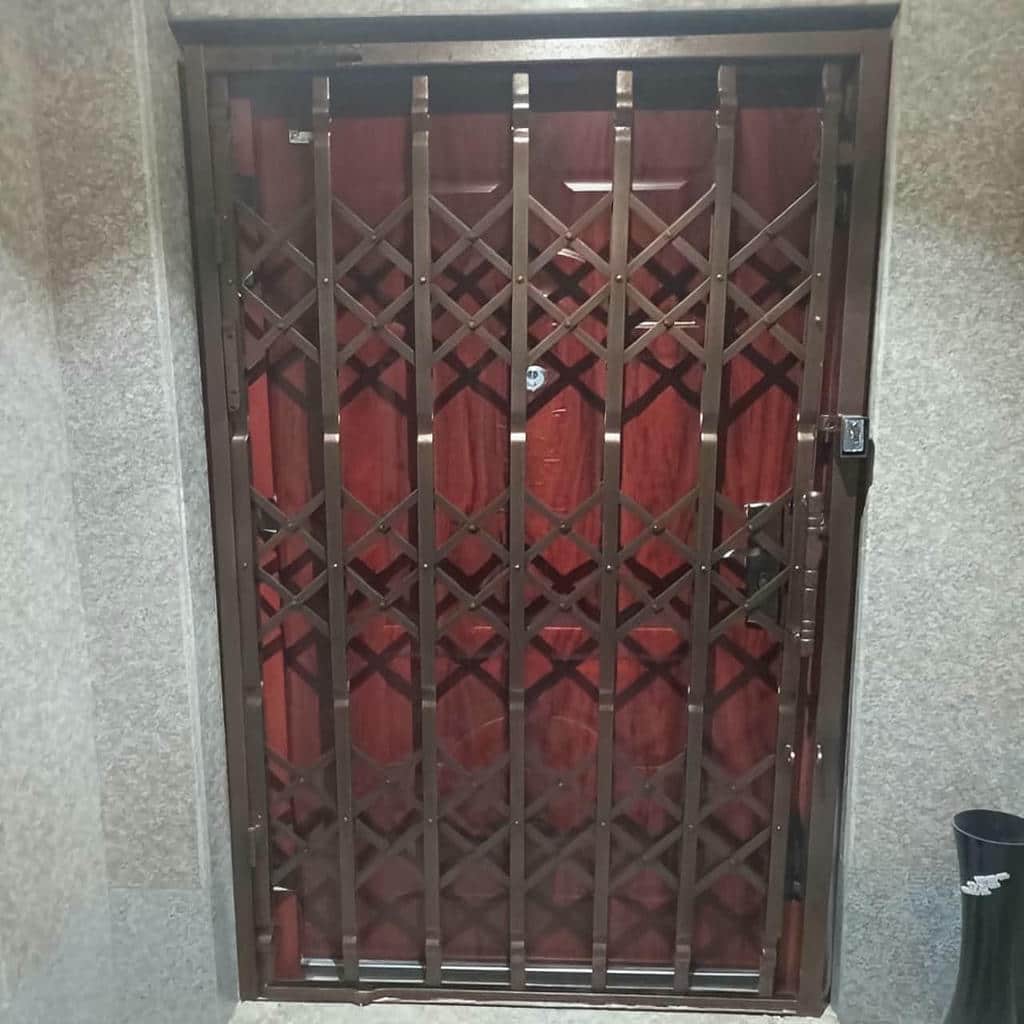 کارخانه درب حفاظ آکاردئونی رنگ باکیفیت در تهران