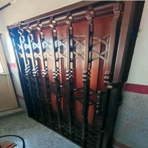 درب حفاظ آکاردئونی در شهرکرد
