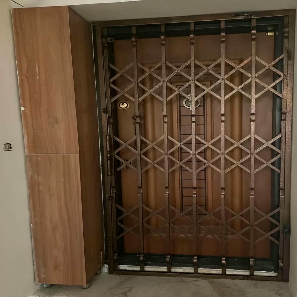خرید درب حفاظ آکاردئونی ضدسرقت در سمنان