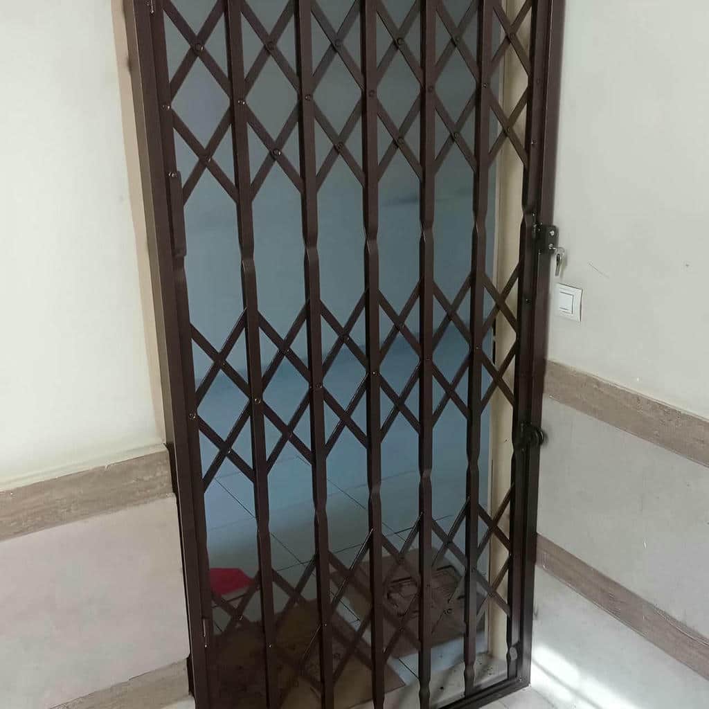 نصب درب حفاظ آکاردئونی قفل ایمن در استان گلستان