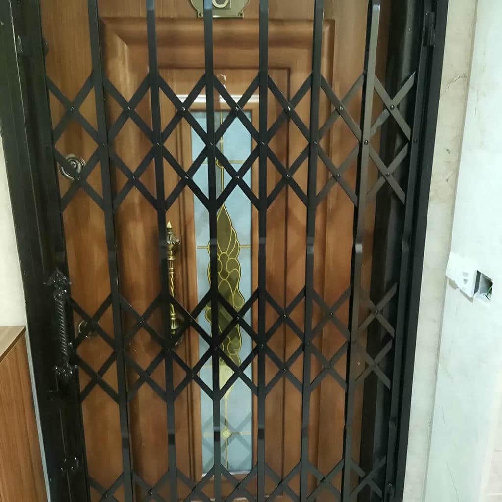 قیمت درب حفاظ آکاردئونی لوکس در سیرجان