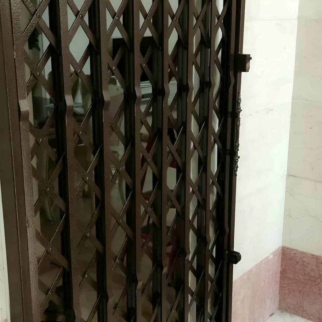 خرید درب حفاظ آکاردئونی ضدسرقت در نوشهر