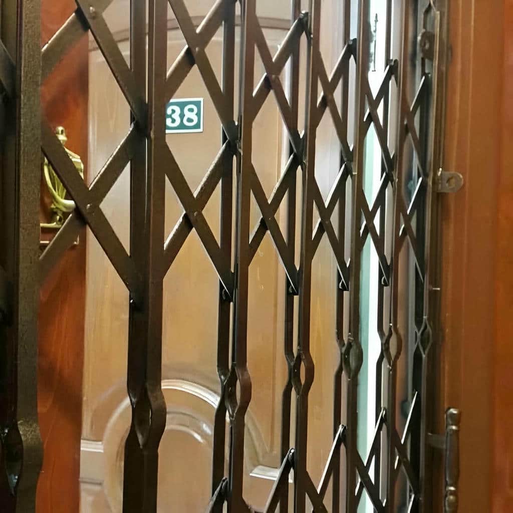 قیمت درب حفاظ آکاردئونی ریلی تاشو در قم