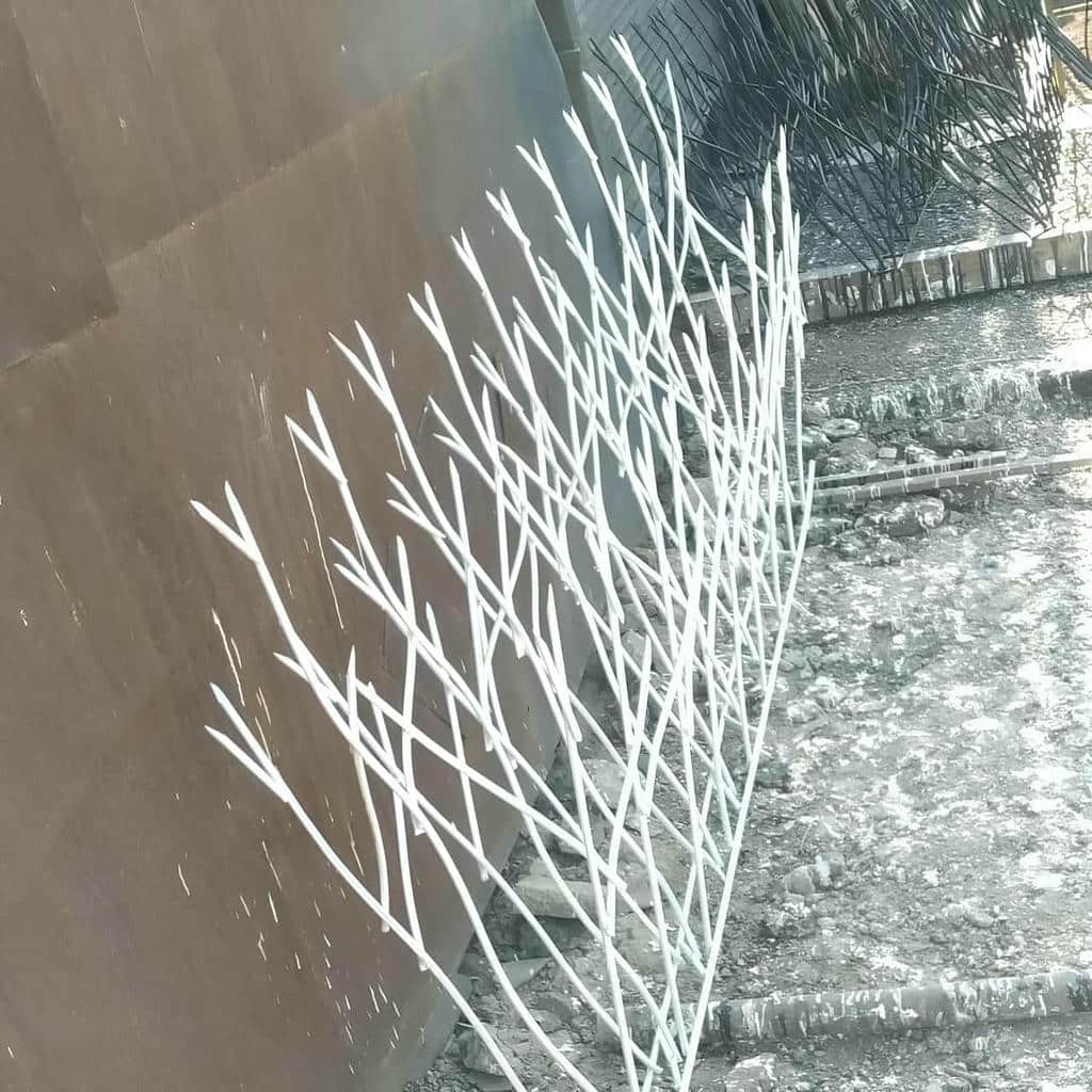 حفاظ شاخ گوزنی فلزی در رفسنجان
