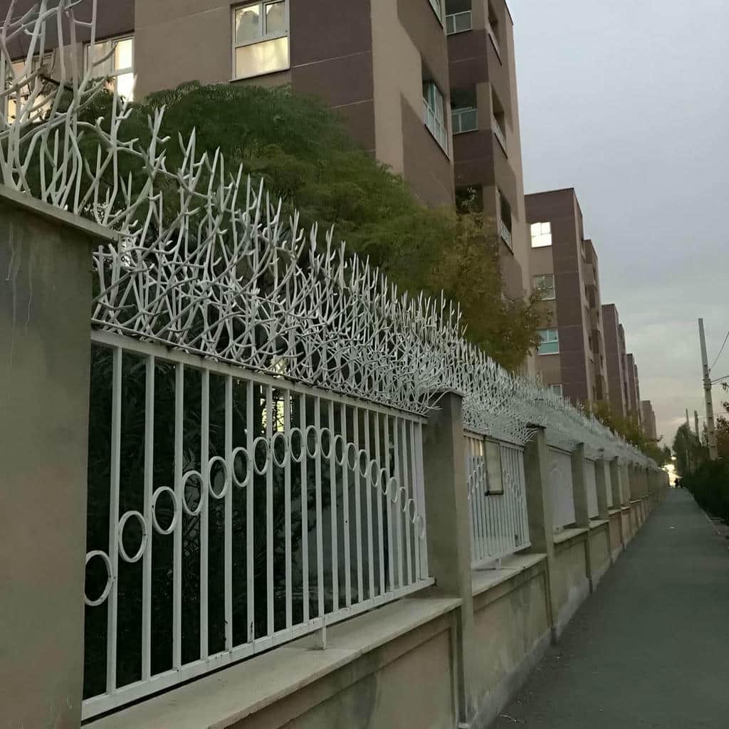 خرید حفاظ شاخ گوزنی فلزی پارکینگ در نیشابور