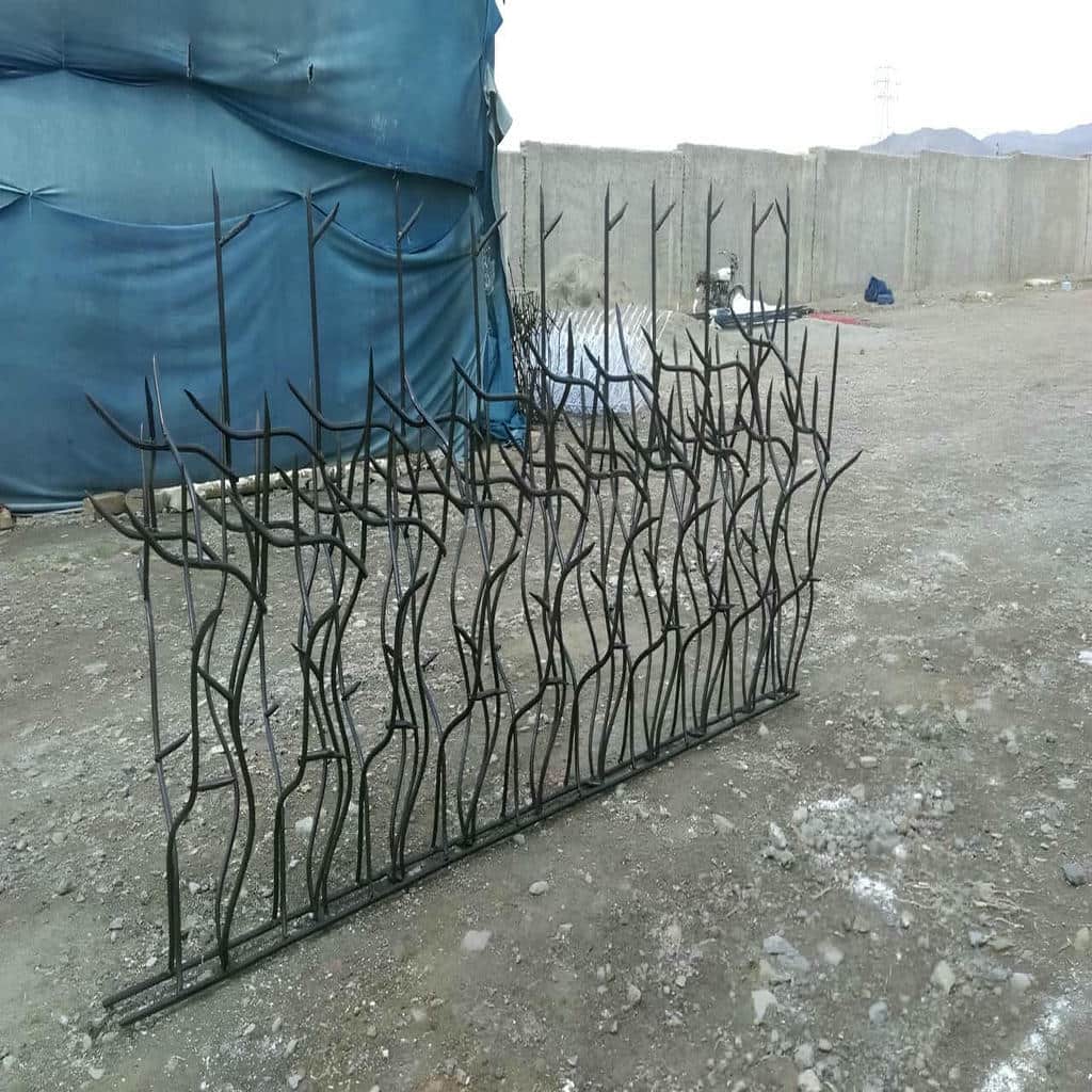 نصب حفاظ شاخ گوزنی فلزی جوشکاری دقیق در همدان