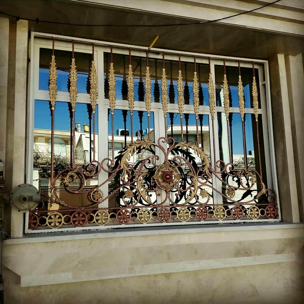 خرید حفاظ پنجره فرفورژه کلاسیک در مهرشهر کرج