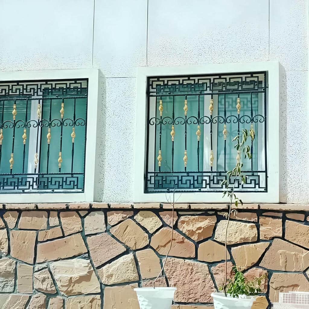 نصب حفاظ پنجره بازشو در گنبدکاووس