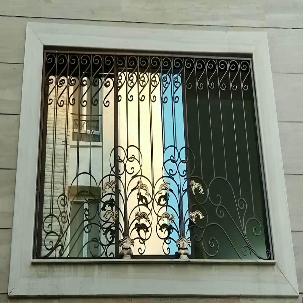 حفاظ پنجره در بندر دیلم