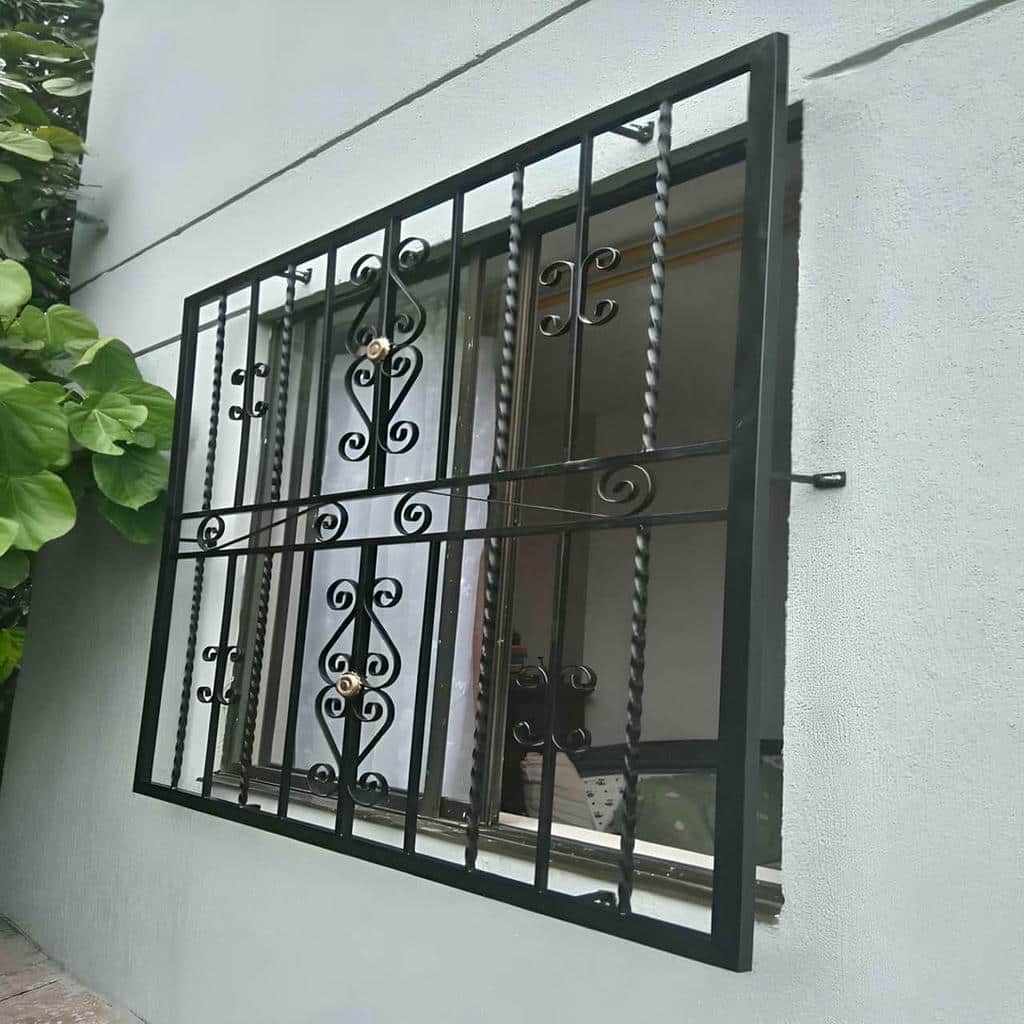 قیمت حفاظ پنجره فرفورژه کلاسیک در کرج
