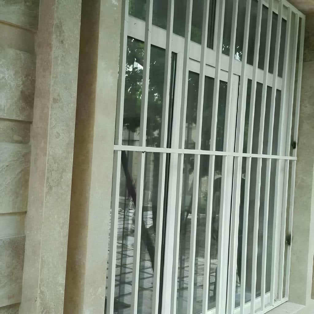خرید حفاظ پنجره فرفورژه کلاسیک در سمنان