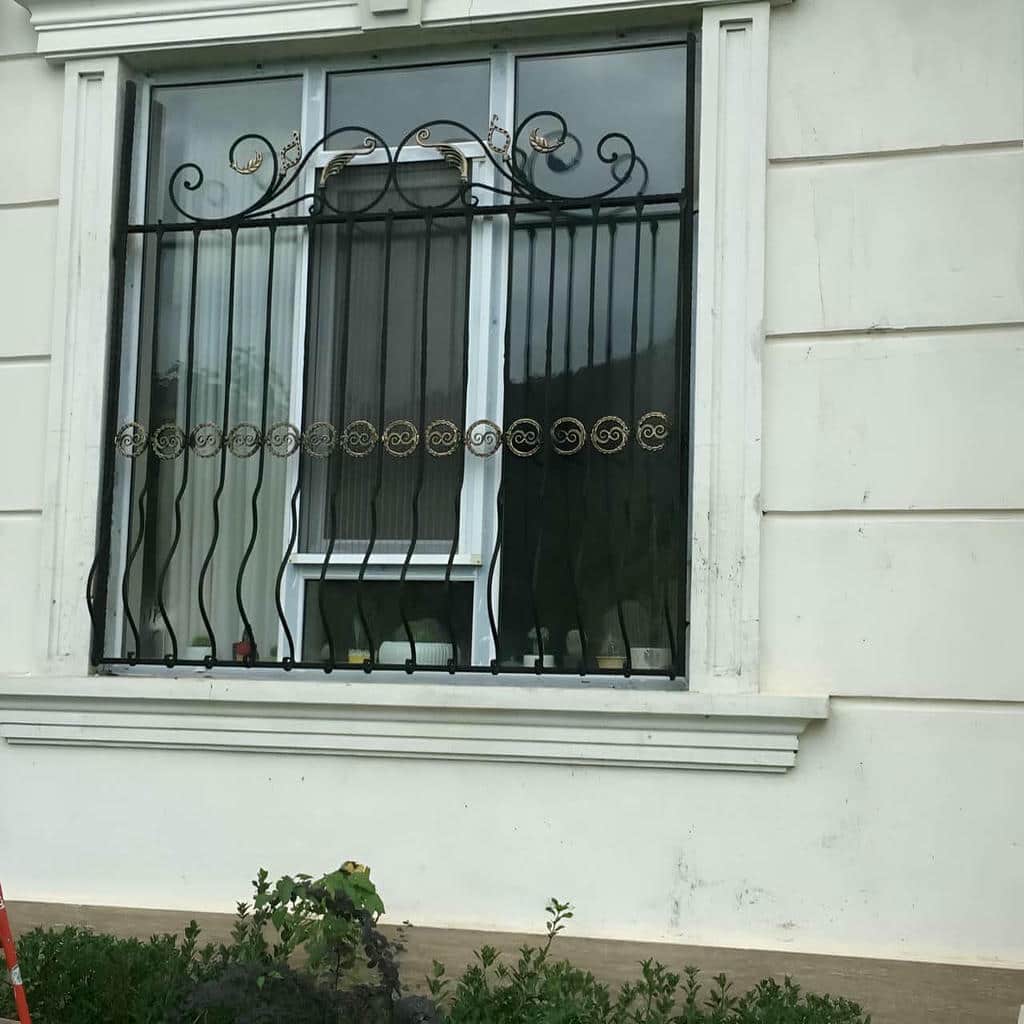 نصب حفاظ پنجره فرفورژه بازشو در استان گلستان