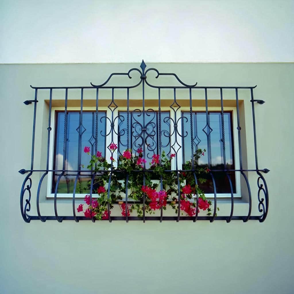 خرید حفاظ پنجره فرفورژه کلاسیک در قزوین