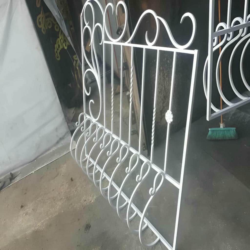 کارخانه حفاظ پنجره فرفورژه ویلایی خاص در اهواز