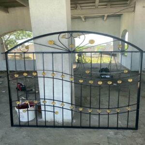 حفاظ پنجره فرفورژه در کمال شهر