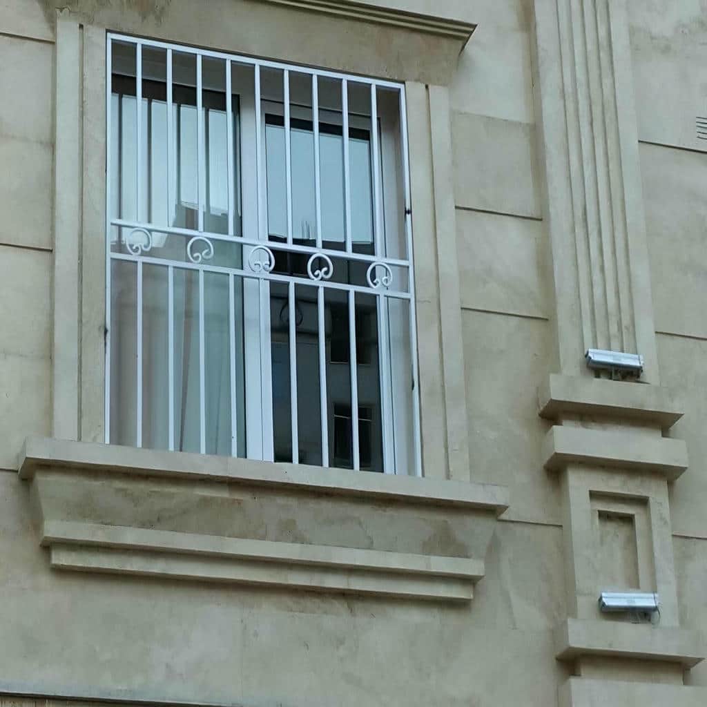 حفاظ پنجره فرفورژه در لواسان