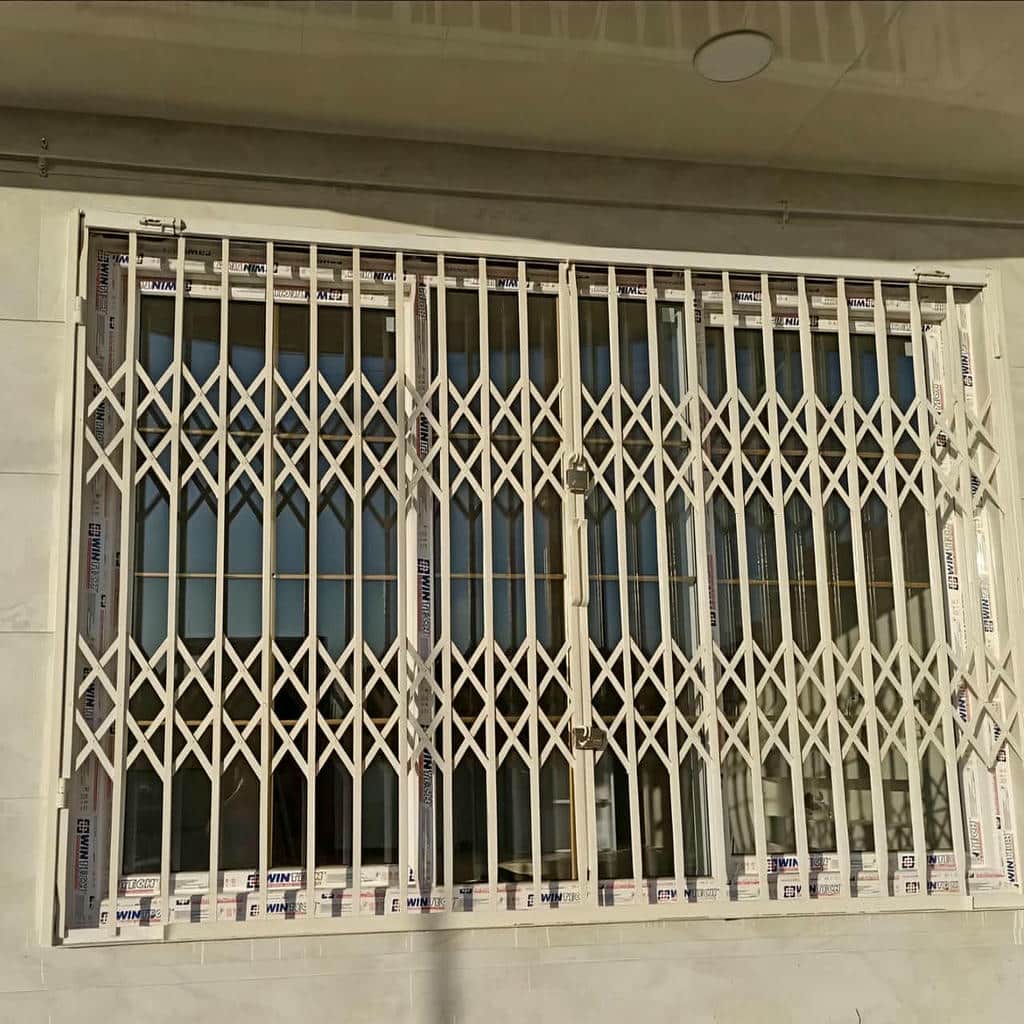 خرید حفاظ پنجره فرفورژه کلاسیک در رامسر