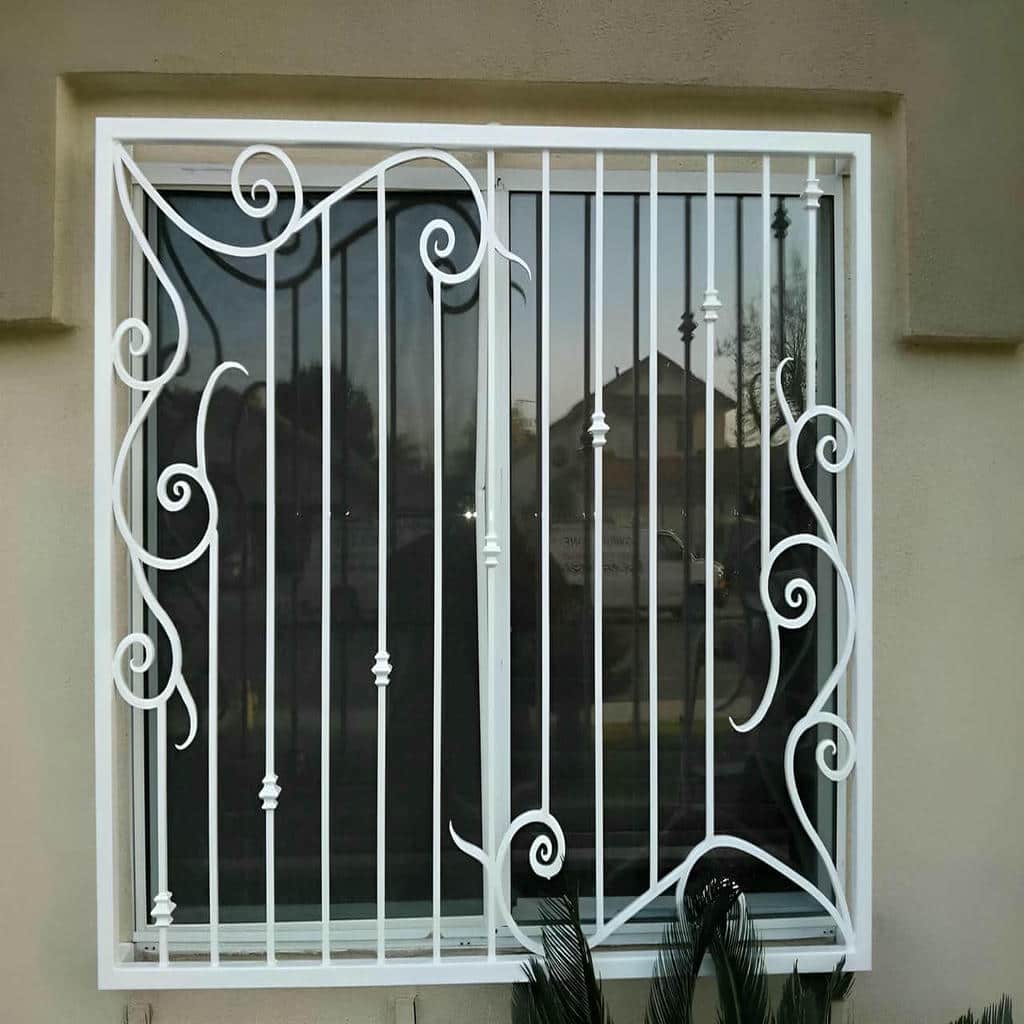 نصب حفاظ پنجره بازشو در ایرانشهر