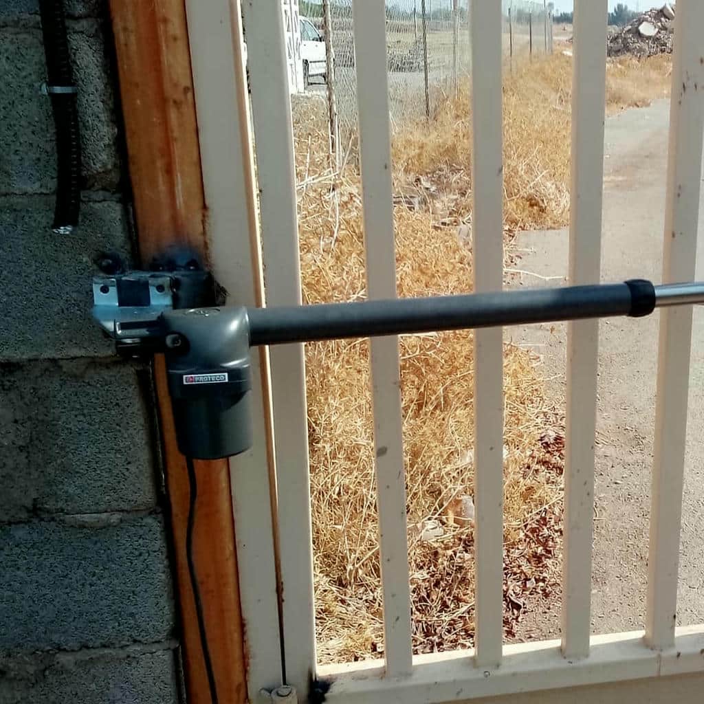 نصب جک درب پارکینگ هوشمند در ساوه