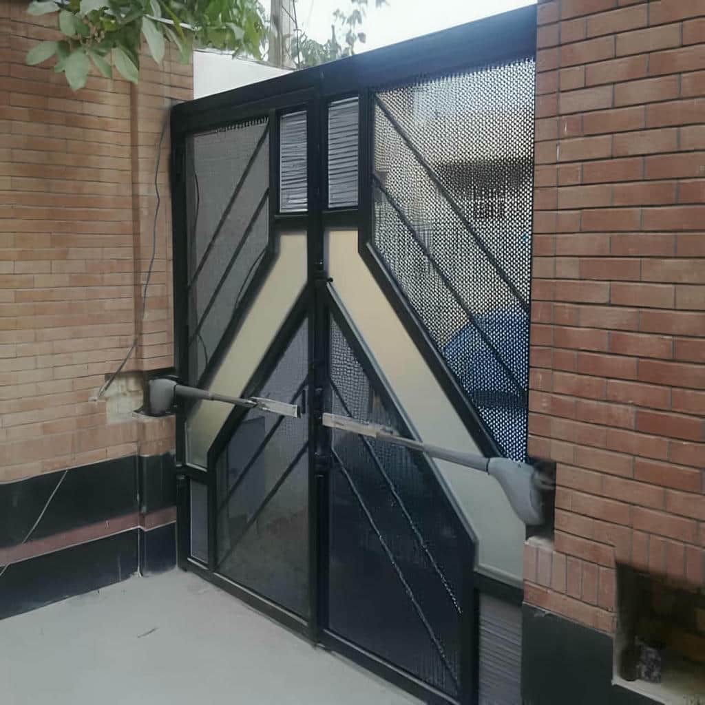 نصب جک درب پارکینگ هوشمند در بندر لنگه