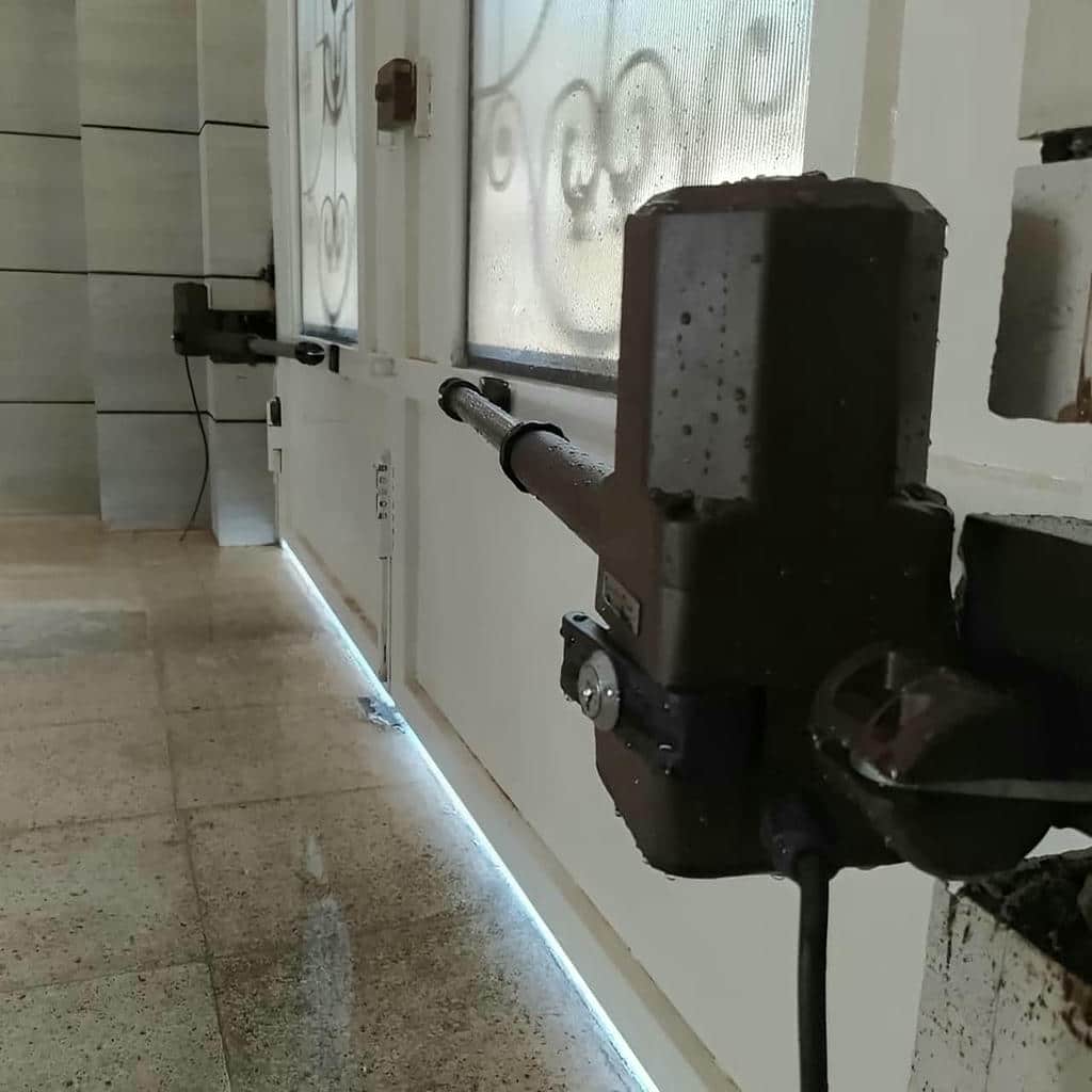نصب جک درب پارکینگ هوشمند در شهرکرد