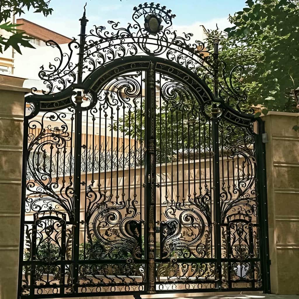 نصب درب ورودی حیاط ویلایی ساده در پردیس
