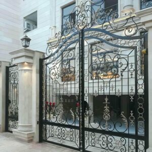 درب حیاط ویلایی در کرمانشاه
