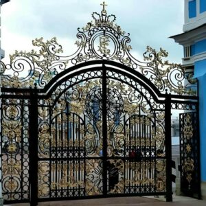 درب ورودی حیاط ویلایی در کردان