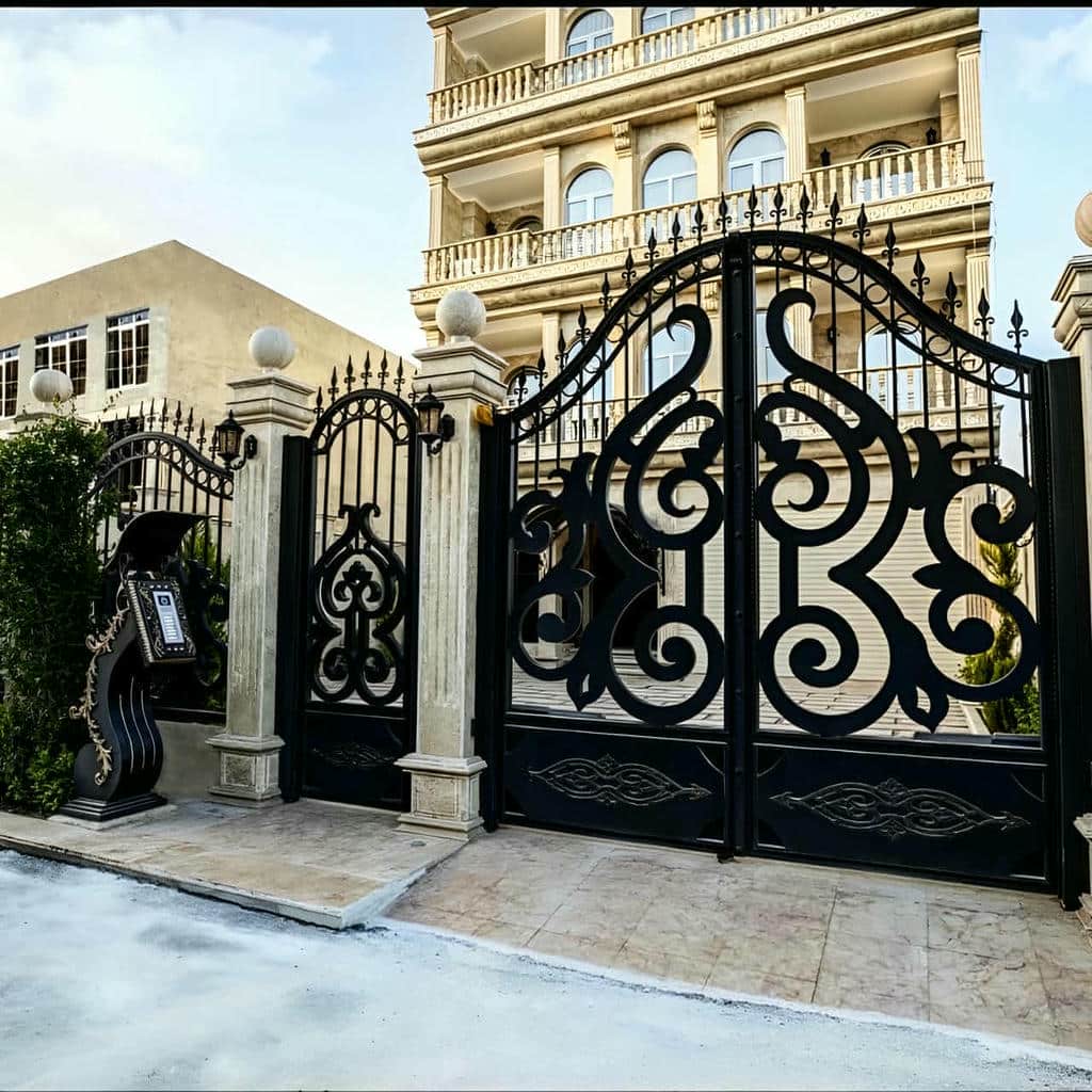 درب حیاط ویلایی در خرم آباد