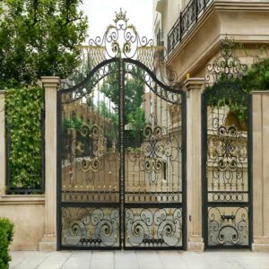 درب ورودی حیاط ویلایی در سقز