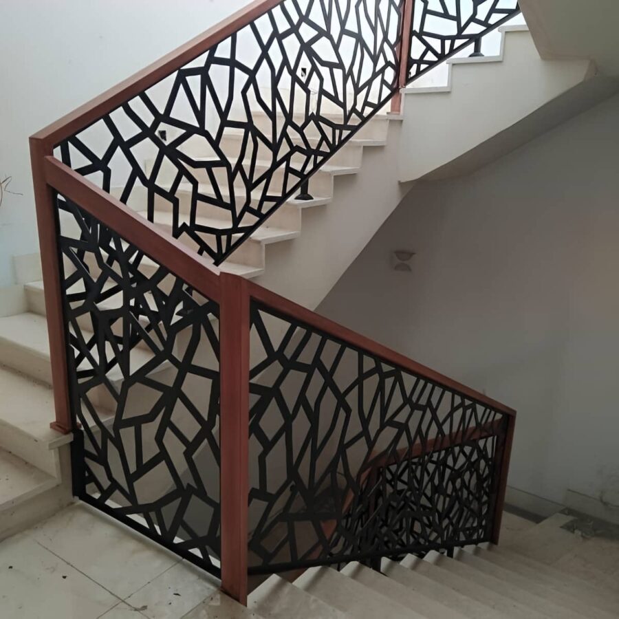 پنل دکوراتیو نرده سی ان سی