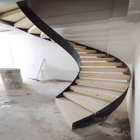 پله آهنی بیرونی ضدزنگ