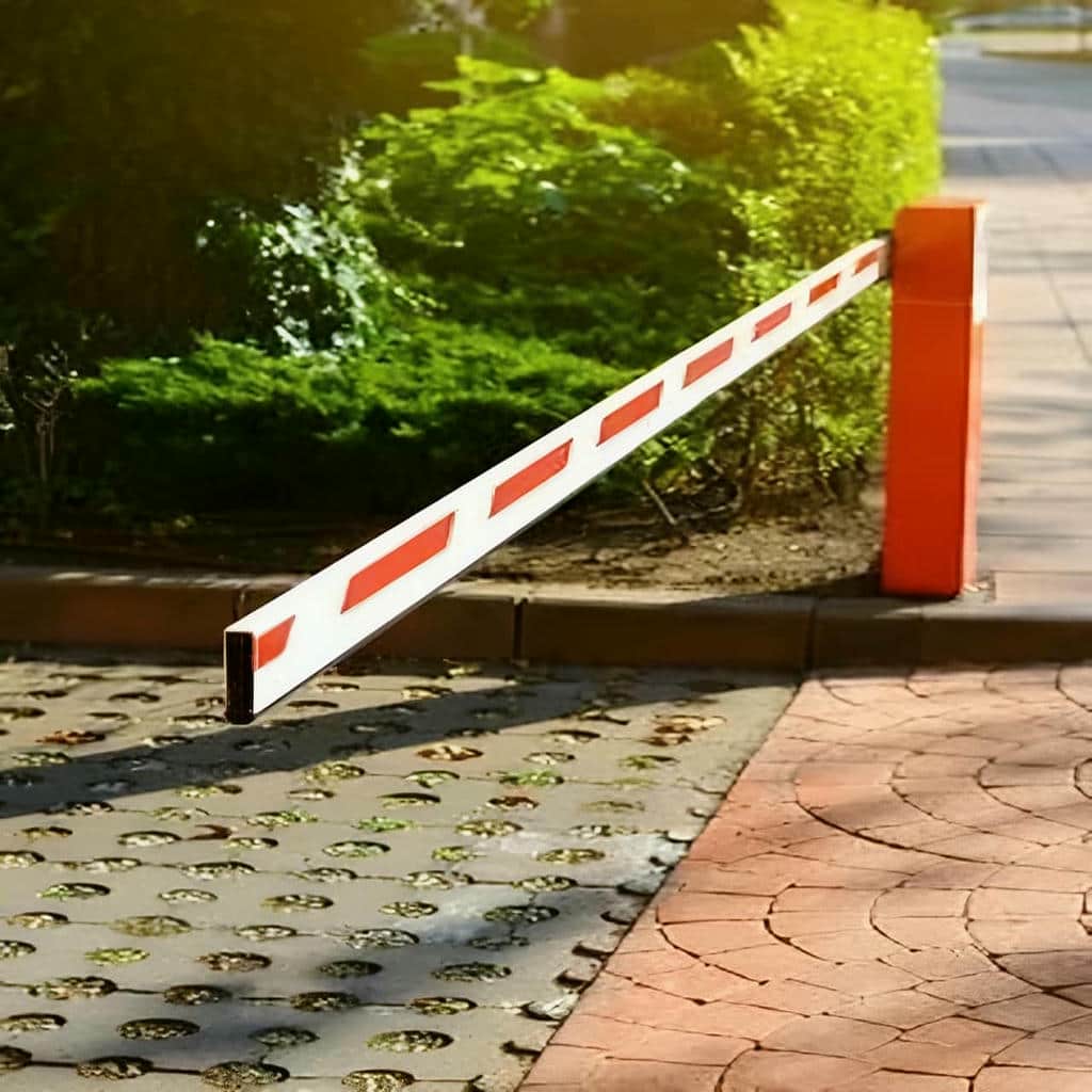 راهبند بازویی چراغ‌دار برای کنترل رفت‌وآمد شبانه