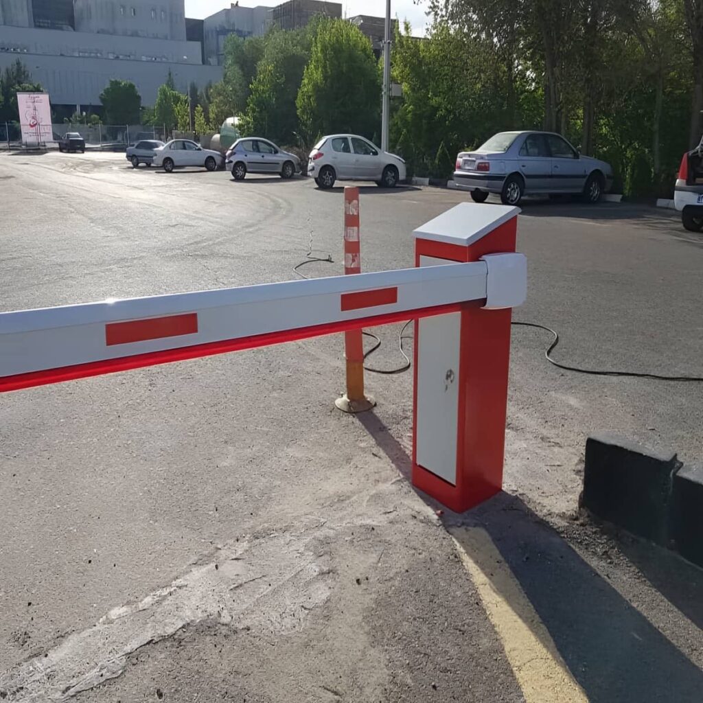 طرح راهبند مفصلی برای کنترل رفت و آمد خودرو طرح راهبند مفصلی برای کنترل رفت و آمد خودرو