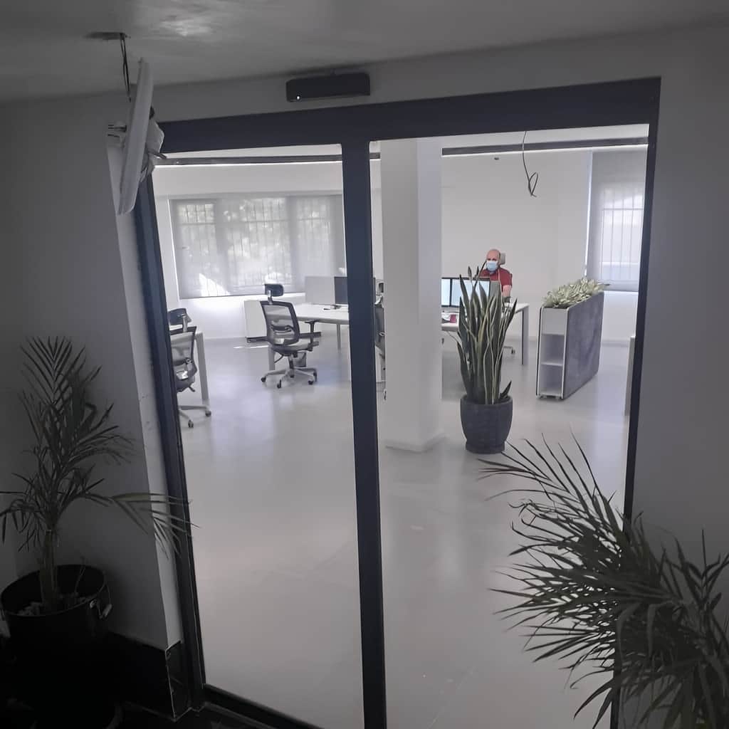درب اتوماتیک تلسکوپی لابی برای عبور راحت چمدان درب اتوماتیک تلسکوپی لابی برای عبور راحت چمدان