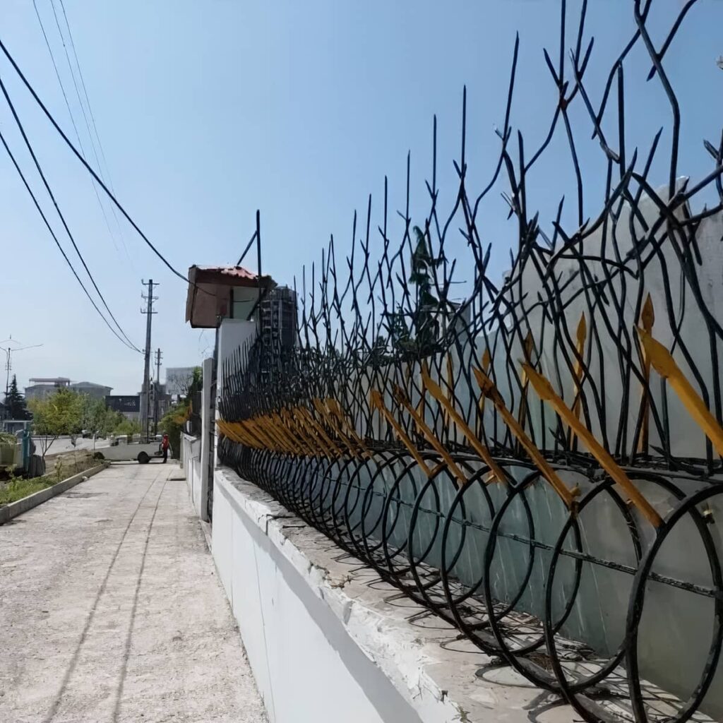 طرح نیزاری حفاظ نمای سنگی برای افزایش امنیت