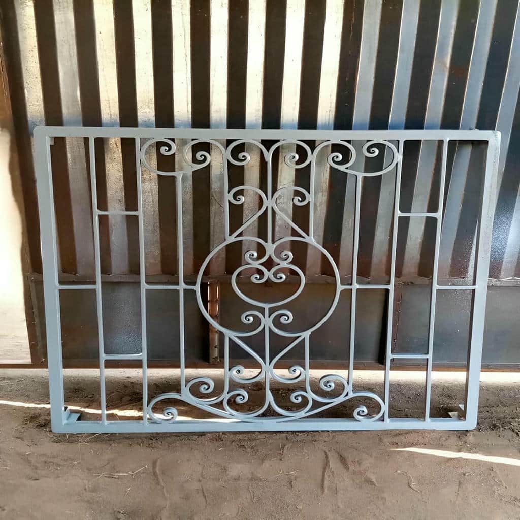 اجرای حفاظ پنجره متحرک کشویی با چرخ مقاوم